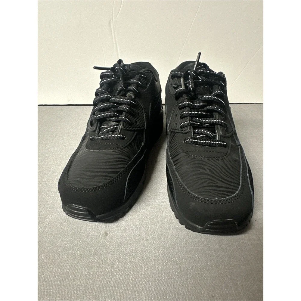 Nike Air Max 90 Size 5.5y  307793-074